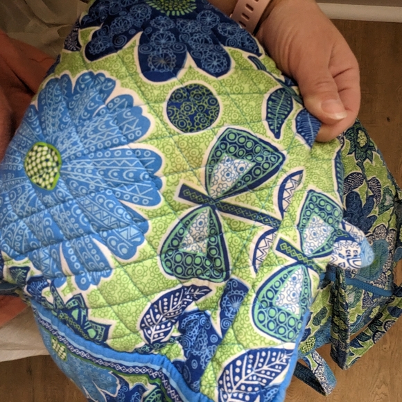 Vera Bradley Duffle Bag - Picture 3 of 4